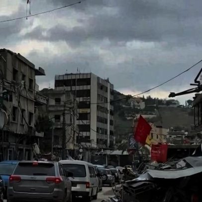 Moradores deslocados pelo conflito retornam a áreas devastadas no Líbano após cessar-fogo