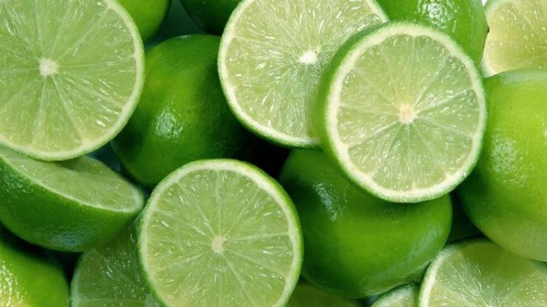 Limão-taiti surgiu após o cruzamento do limão-siciliano (o verdadeiro) com o limão-galego (lima)