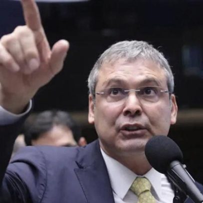 Lindbergh solicita prisão preventiva de Eduardo Bolsonaro ao STF