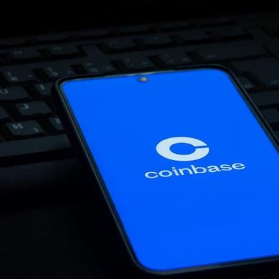 Coinbase testa agentes de IA inspirados em ex-executivos lendários