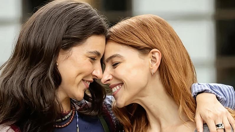 Spin-off de "Três Graças" com Lorena e Juquinha ganha primeiras imagens