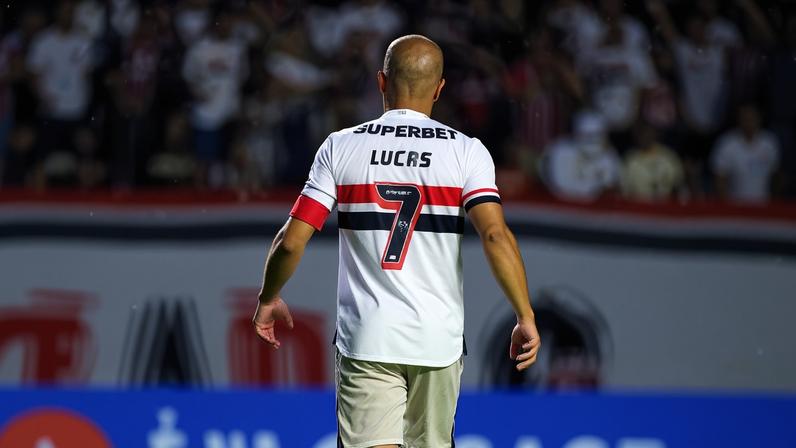 Lucas Moura, atacante do São Paulo, em partida do Paulistão 2026