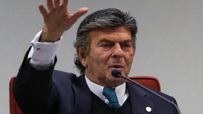 Fux recebe elogios de Sóstenes por voto que anula processo contra Bolsonaro - 8 de janeiro
