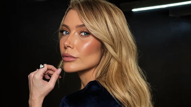 Público reage à apresentação gospel de Luiza Possi