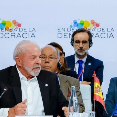 Lula afirma que a esquerda virou o sistema e pede coerência