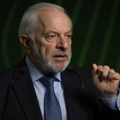 Lula silencia sobre derrotas e libera R$ 21 bilhões em crédito para caminhoneiros.