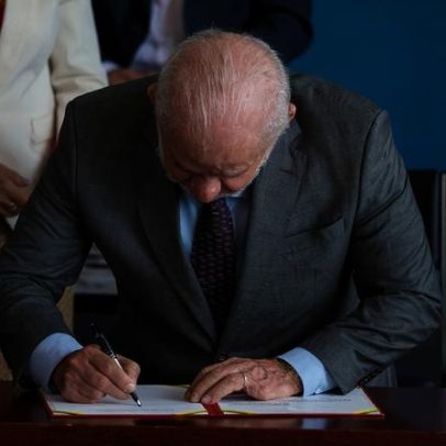 Lula assina decreto que promulga acordo entre Mercosul e UE