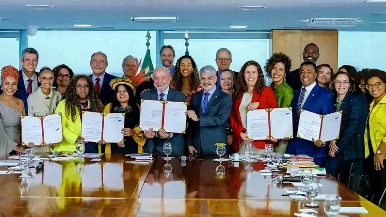 Lula sancionou cotas em junho de 2025 (Foto: Ricardo Stuckert / Presidência da República)