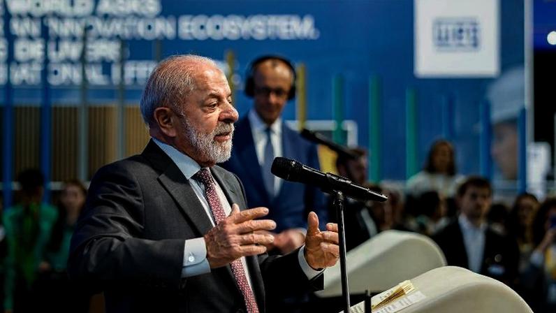 Lula durante o encontro econômico Brasil-Alemanha, em Hannover
