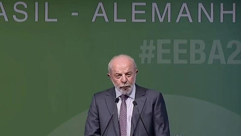 Biocombustíveis não afetam produção de alimentos, afirma Lula