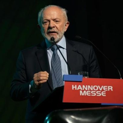 Lula afirma que o mundo não pode se curvar a quem faz guerra no Twitter
