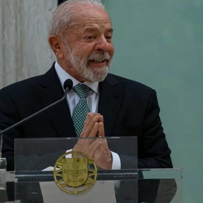 Lula defende fim da escala 6x1 para trabalhadoras que vivem longe dos filhos