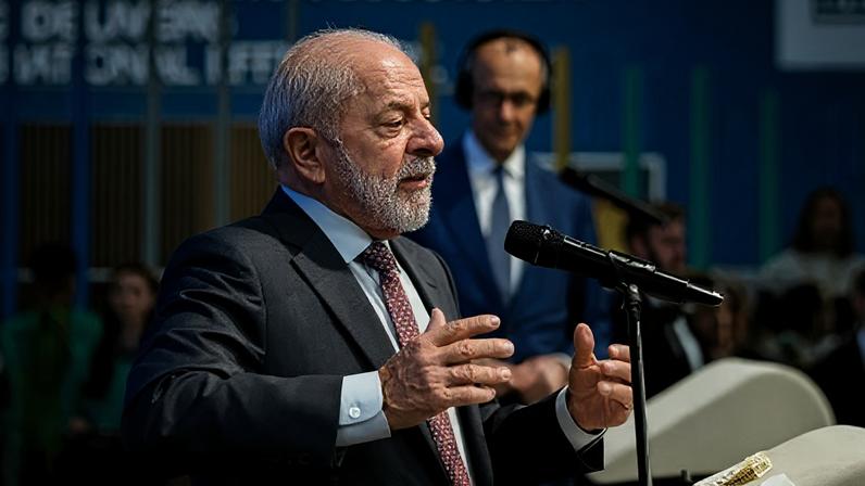 Lula durante visita à Feira Industrial de Hannover