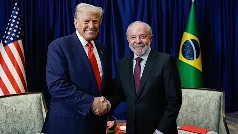 O presidente dos EUA, Donald Trump e o presidente da República, Luiz Inácio Lula da Silva