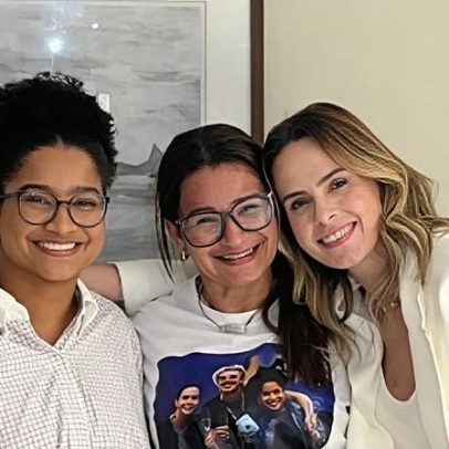 Mãe de ex-BBB Milena agradece Ana Paula Renault