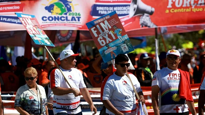 1 de 1 manifestantes-participam-de-mobilizacao-nacional-contra-a-escala-de-trabalho-6×1