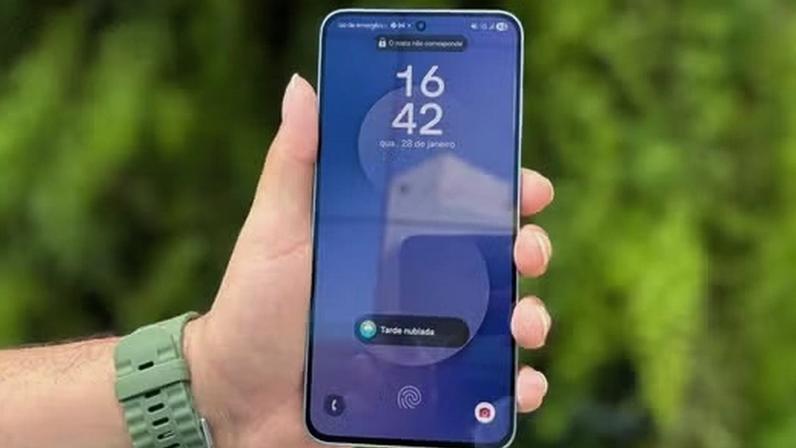 Deixar o celular ligado o tempo todo pode afetar desempenho e bateria com o tempo