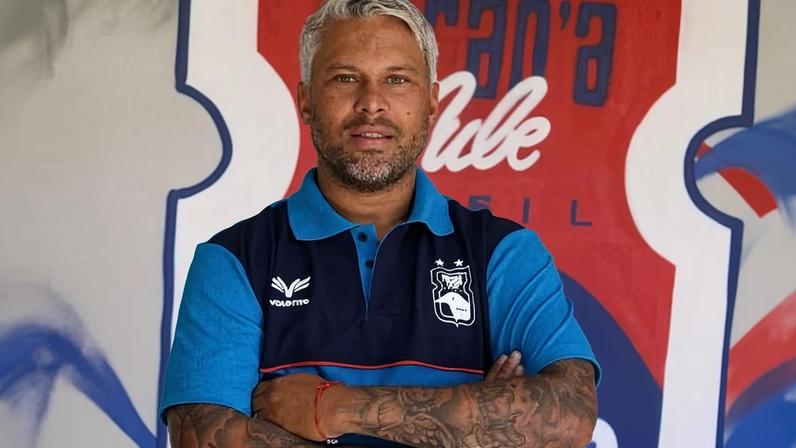 Marlos foi anunciado como coordenador técnico da base do Paraná Clube