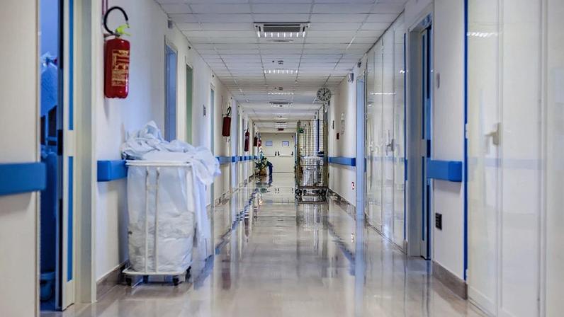 Corredor de hospital