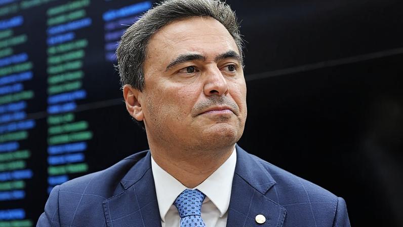 Projeto foi protocolado na 5ª feira (23.abr.2026) pelo deputado Maurício Neves