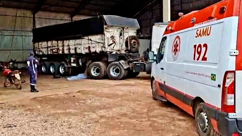 Imagem colorida, Mecânico morre atropelado por carreta em oficina de Rondonópolis - Metrópoles