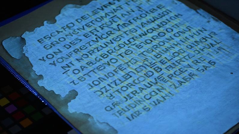 1 de 1 Manuscrito revela páginas perdidas do Novo Testamento - Foto: Damianos Kasotakis