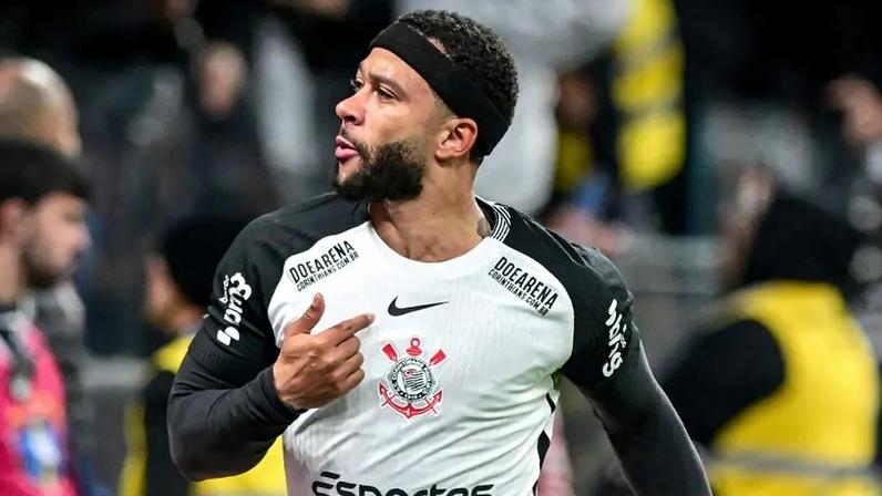 Memphis Depay durante partida do Corinthians x Santos. (Foto: Jhony Inácio/Ag. Paulistão via Flickr)