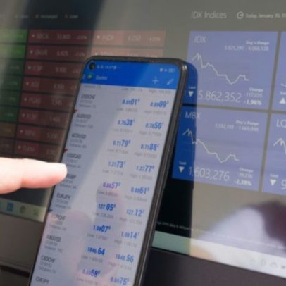Nikkei ultrapassa 60.000 pontos pela primeira vez