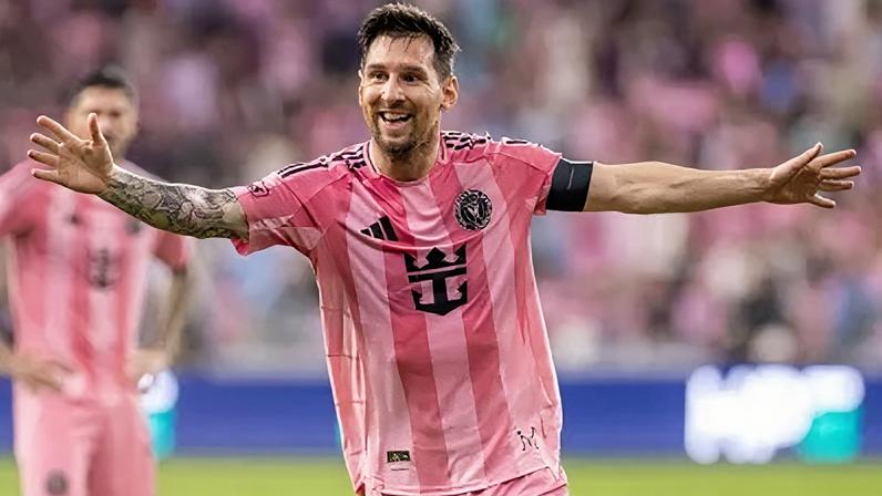 Messi comemora o primeiro gol do Inter Miami no Nu Stadium, nova casa do clube da MLS