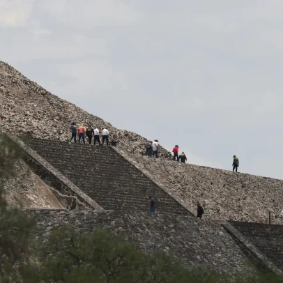 Mulher é morta e outros ficam feridos em ataque a ponto turístico no México