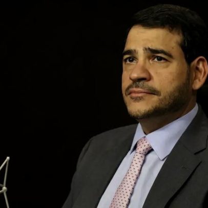 Messias se reúne com Alcolumbre em busca de apoio no Senado