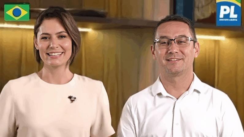 Michelle Bolsonaro aparece ao lado do irmão, indicado como cuidador; STF pede comprovação de qualificação profissional