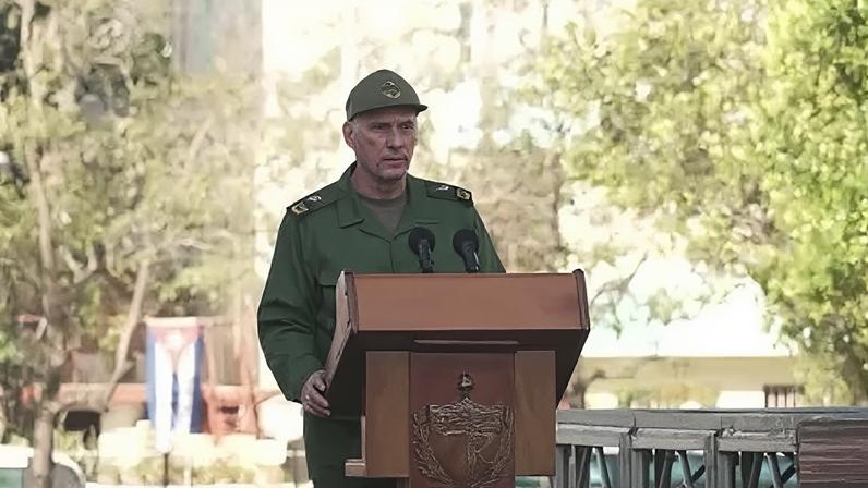 Miguel Diaz-Canel, presidente de Cuba, discursa no aniversário de 65 anos da Revolução Cubana