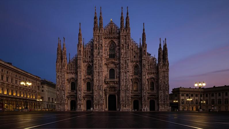 A cidade de Milão, na Itália, é referência mundial em arquitetura e design, com construções históricas e contemporâneas. Sua catedral, o Duomo, é o principal ponto turístico da cidade