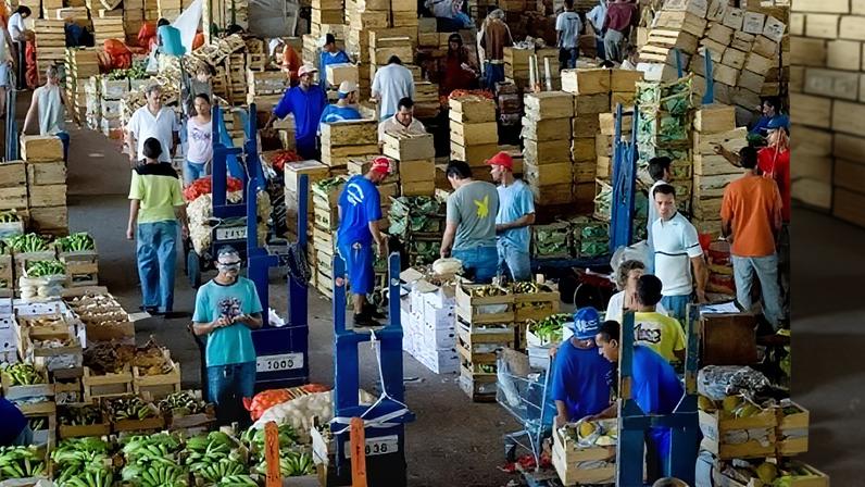 No varejo, mudança sobre desperdício de alimentos virá por pressão de resultados
