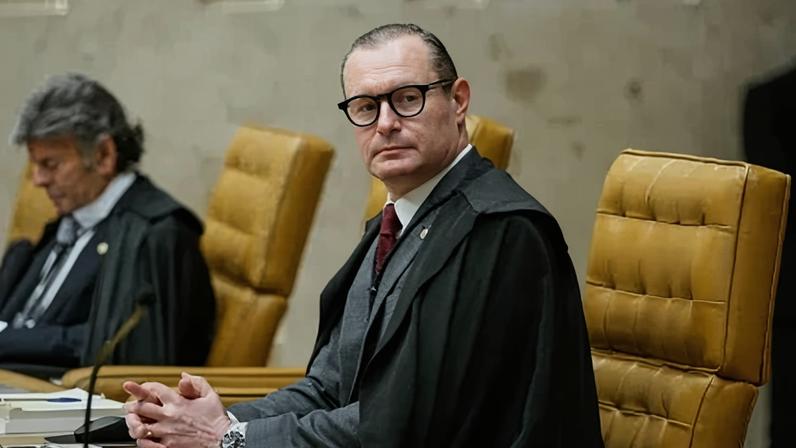 Ministro Cristiano Zanin