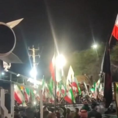 Irã divulga imagens de desfile de mísseis em Teerã