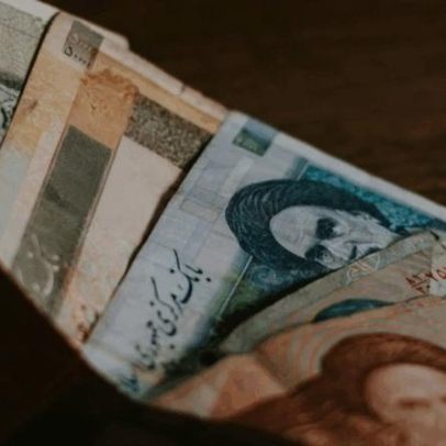 Moeda iraniana atinge mínimo histórico após bloqueio de Ormuz