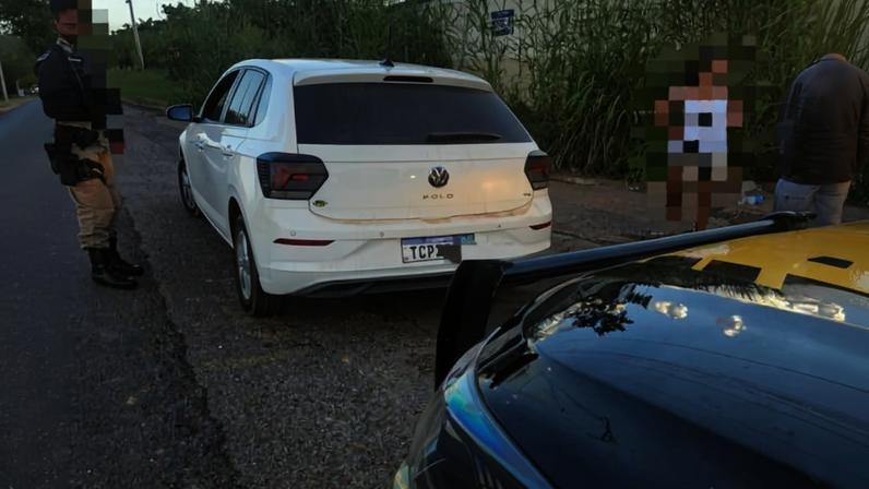 Motorista é preso por receptação com carro de locadora na BR-251, em Montes Claros