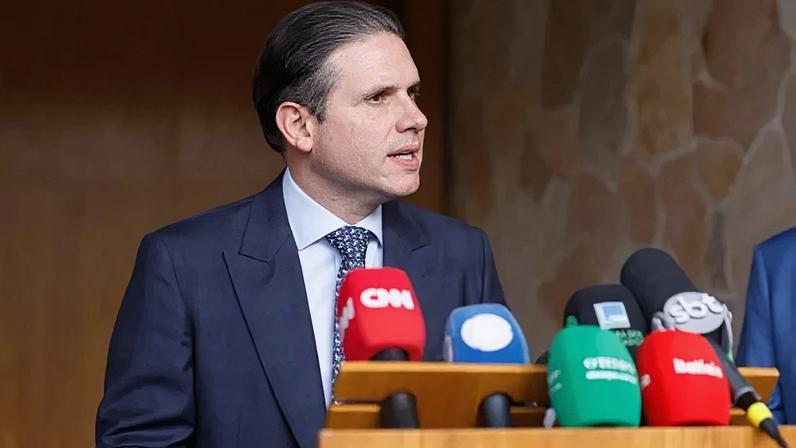 Hugo Motta diz que penas do 8 de Janeiro foram “exageradas” em entrevista à GloboNews