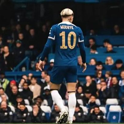 Atacante que custou 400 milhões ao Chelsea é suspenso por doping por 4 anos