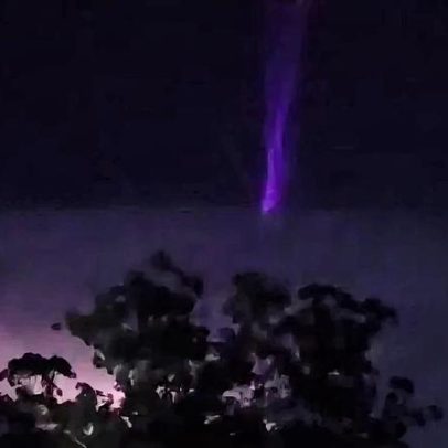 Raríssimo raio azul é registrado durante tempestade na Argentina