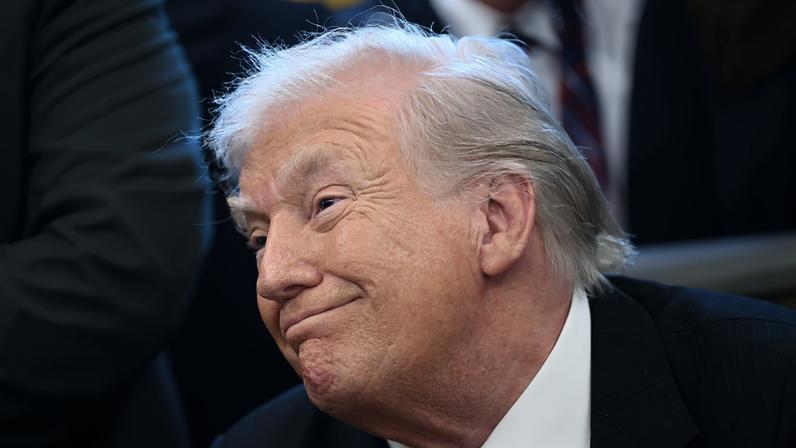 Trump acrescentou que os Estados Unidos "vão colaborar com o Líbano para ajudar o país a se proteger contra o Hezbollah" - Foto: Brendan Smialowski/AFP
