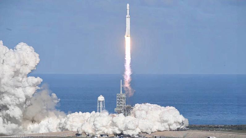 Imagem do lançamento teste de um foguete da SpaceX