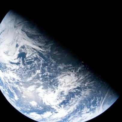Nasa divulga primeiras imagens da Terra captadas pela Artemis II
