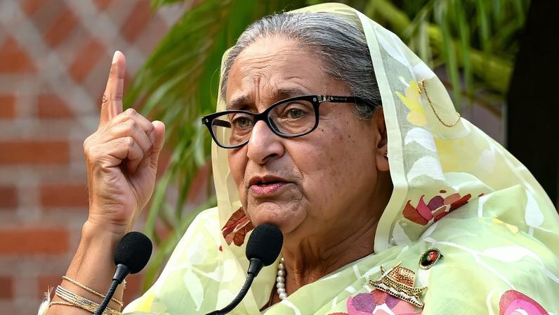 Bangladesh, de maioria muçulmana, vem registrando um forte aumento da intolerância religiosa e da violência coletiva desde o levante de 2024 que derrubou o governo da ex-primeira-ministra Sheikh Hasina