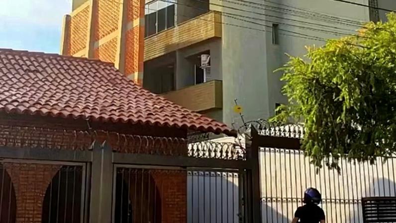 Muro gigante de casa virou ponto turístico em Passos (MG) — Foto: Nicole Andrade/Redes sociais