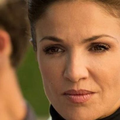 Atriz de série da Netflix morre aos 57 após ficar desacordada em piscina