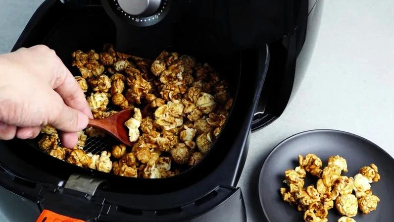 Fritar pipoca na air fryer pode destruir o eletrodoméstico — Foto: Reprodução/ Shutterstock