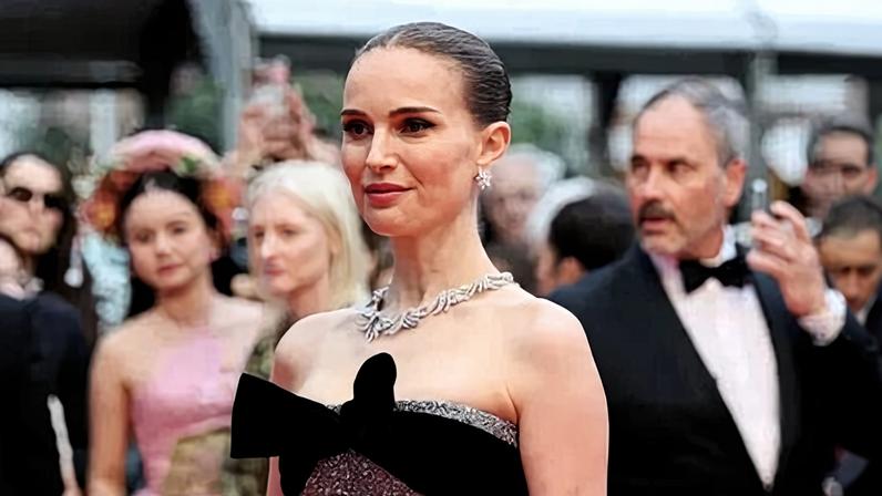 Natalie Portman revela que está grávido do terceiro filho